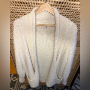 Anthro Knitted & Knotted Fuzzy Cream Cardigan